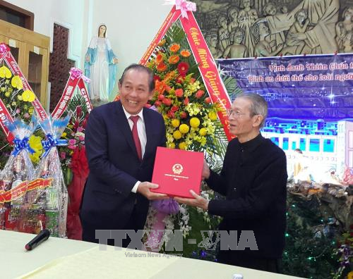 Phó Thủ tướng Trương Hòa Bình thăm, chúc mừng Giáng sinh 2017 tại Gia Lai ảnh 1